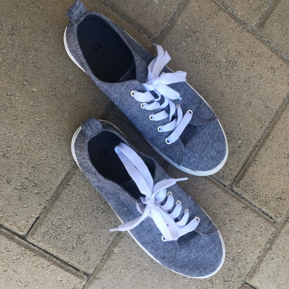 Casual canvas shoes perfect for summer
